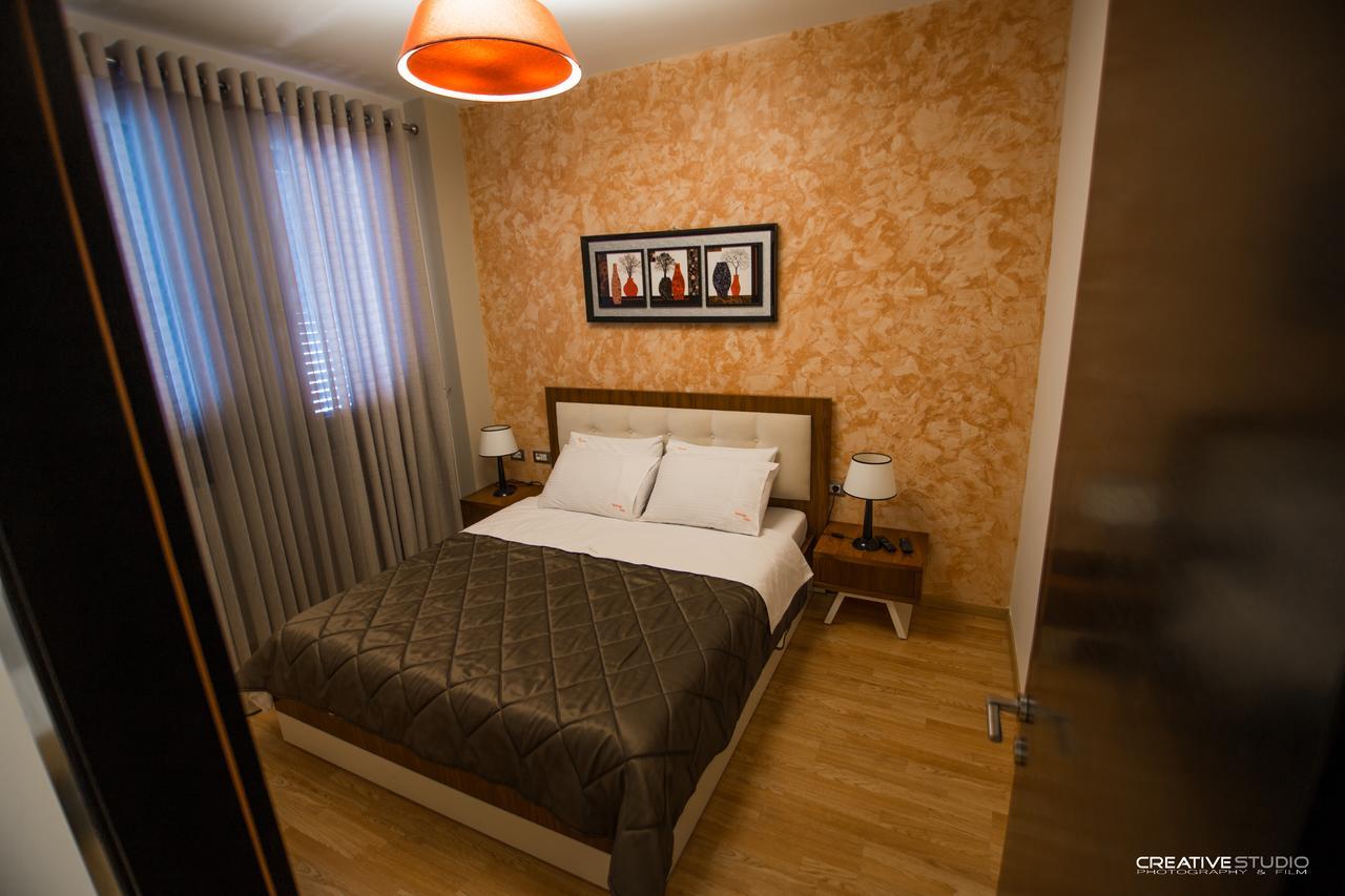 Hotel Flamingo Korce Exterior photo